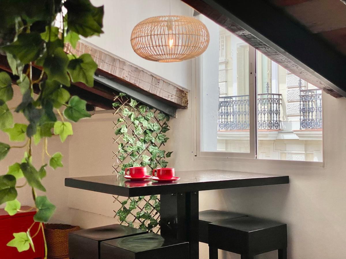 Apartmán Charming Gran Via Attic Madrid Exteriér fotografie